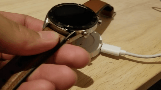 HUAWEI WATCH GT の充電