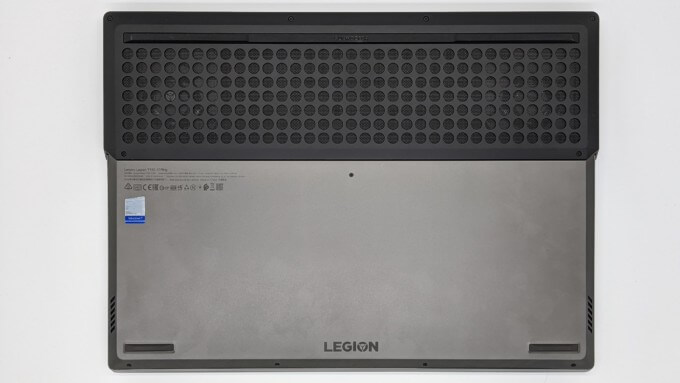 Lenovo Legion Y740(17)背面